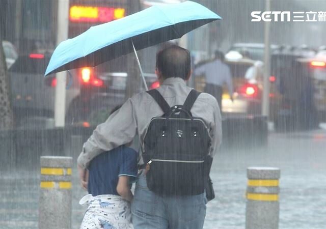 台灣新聞通訊社-全台停班停課一覽！台南、高雄凌晨急轉彎放豪雨假　關鍵原因曝