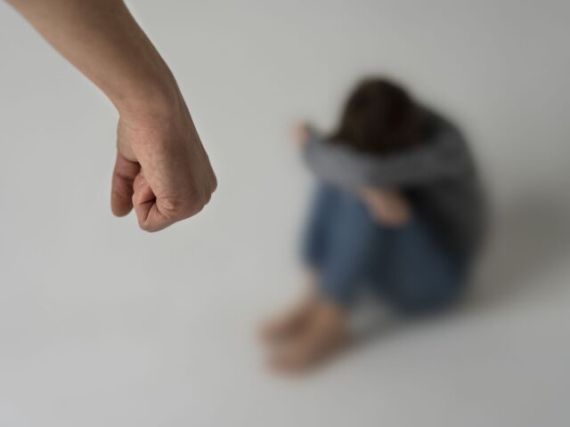 台灣新聞通訊社-22歲正妹服務生遭男友割喉慘死！魂斷異鄉　奪命導火線曝光
