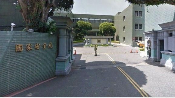 台灣新聞通訊社-總統座車換輪胎一顆51萬？國安局揭原因：須具專利拆裝設備及防護技術