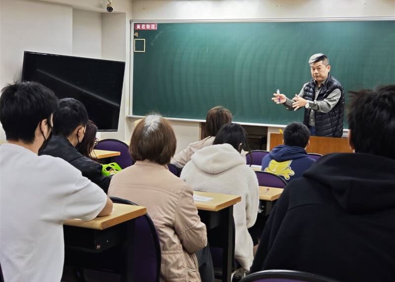 台灣新聞通訊社-會考國文數學變簡單！明星高中門檻恐激增　補教名師曝「這落點」最安全