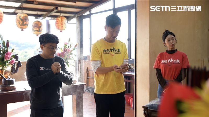 台灣新聞通訊社-六年前，他是最年輕的斜槓乩身；如今，他是與現實搏鬥的二寶爸！