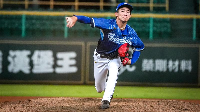 台灣新聞通訊社-中職／魔鷹單場4打點！用右打對決投手劉俊豪　悍將遭雄鷹血洗