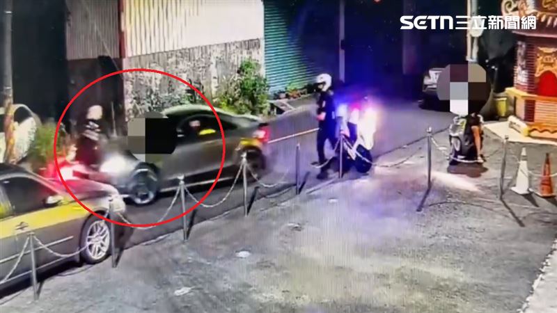 台灣新聞通訊社-奧迪男涉毒駕拒檢逃逸…衝撞害員警雙腿受傷!體內驗出「2種毒」被收押