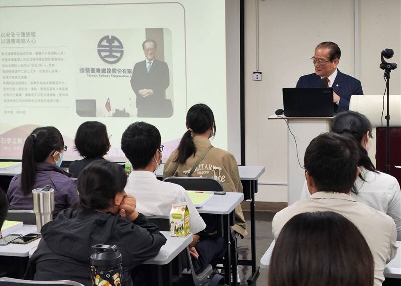 台灣新聞通訊社-近4000人搶進台鐵!162名新血開訓 鄭光遠:安全是唯一主軸