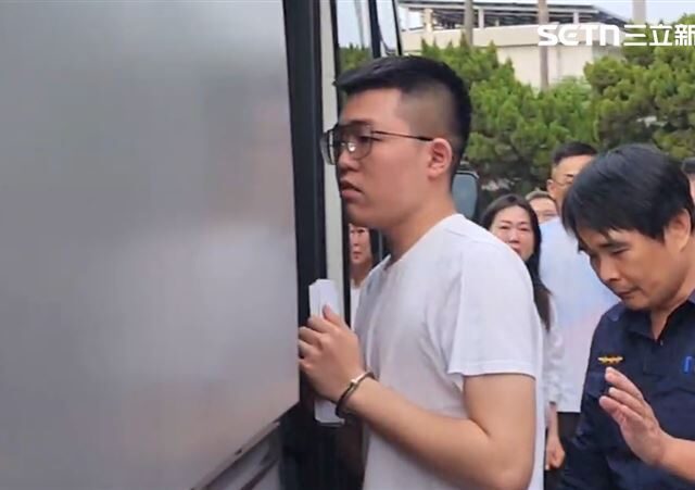 台灣新聞通訊社-為遶境停轎起衝突！朝天宮董座兒糾眾痛毆前立委　法院裁定30萬交保