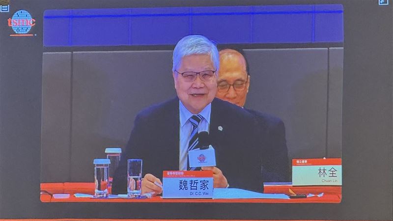 台灣新聞通訊社-台積電未來高原期在何時？魏哲家笑回「不知道」：請繼續買股票