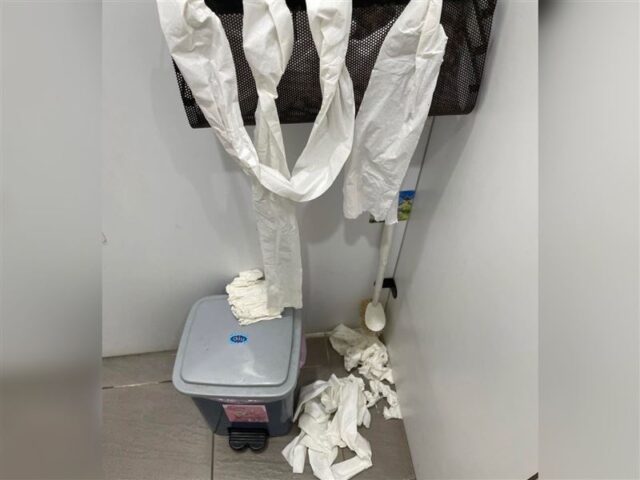 台灣新聞通訊社-圖書館公廁驚見「衛生紙圍巾」亂象　館方痛心：不再主動提供