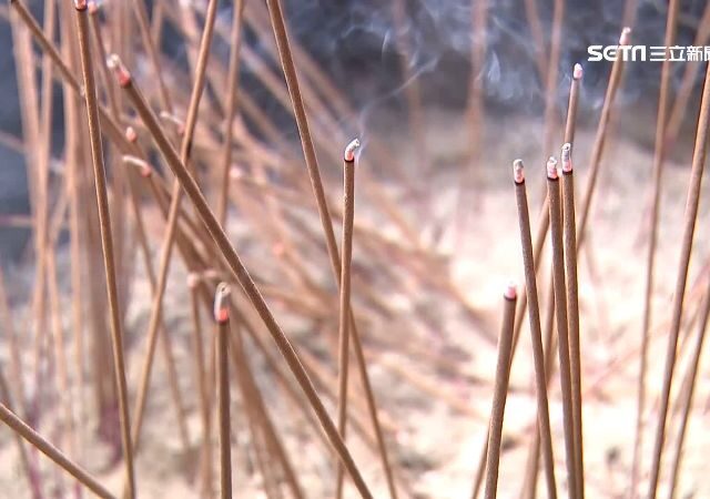 台灣新聞通訊社-百年土地公廟遭「倒插香」！在地人氣炸　廖大乙曝下場