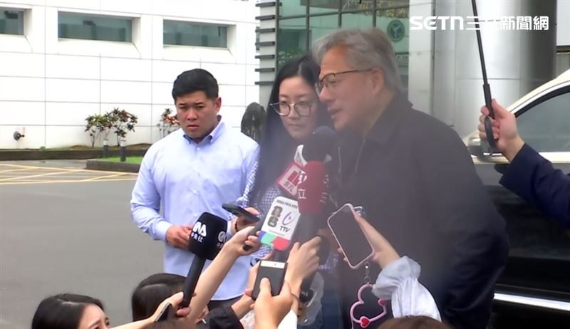 台灣新聞通訊社-黃仁勳結束兩週台灣行　下一站南韓！預計待4天　為韓職開球、首上韓綜