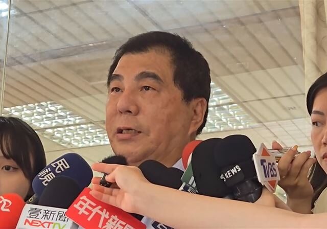 台灣新聞通訊社-前妻替愛子輔選拉票遭公車輾斃　周勝考哽咽自責「就差一步就被撞上了」