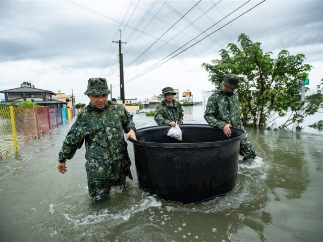 台灣新聞通訊社-暴雨侵襲多處釀災！賴清德發聲了：全力投入第一線的救災