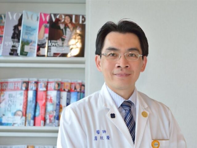 台灣新聞通訊社-英校園爆腦膜炎群聚 醫：初期像感冒且惡化極快！24小時內恐致命