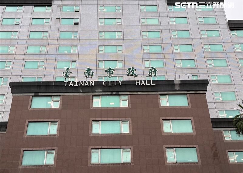 台灣新聞通訊社-台南市府副工程司爆收賄醜聞!涉嫌「送電器換執照」7被告…只有他收押