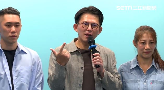 台灣新聞通訊社-林昶佐陪洪慈庸急診照曝光　黃國昌堅稱：沒矛盾！當時媒體以為我要就醫