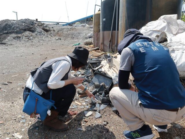 台灣新聞通訊社-150坪地遭廢棄毒玻璃亂倒「荼毒」鉛超標206倍　不肖集團詐國庫3.8億