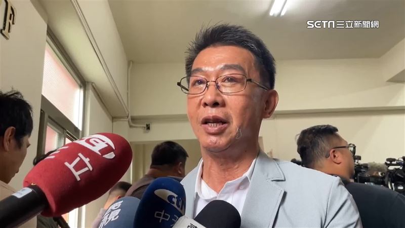 台灣新聞通訊社-不爽護照ROC太小!徐巧芯提案凍外交部100萬預算 許智傑傻眼問這句