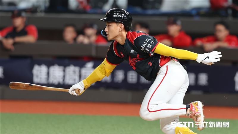 台灣新聞通訊社-中職/味全戰績第1!明星賽票選卻0紅色 安打王郭天信吐心聲