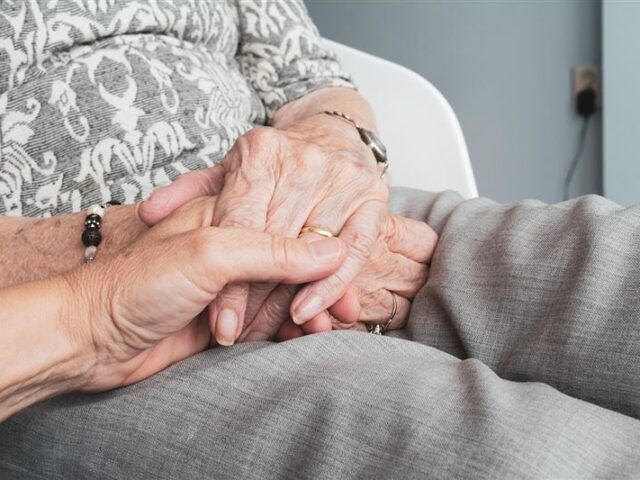 台灣新聞通訊社-新北人倫慘案！逆子下藥「迷暈78歲老母」性侵致死　報案裝傻：自己跌倒