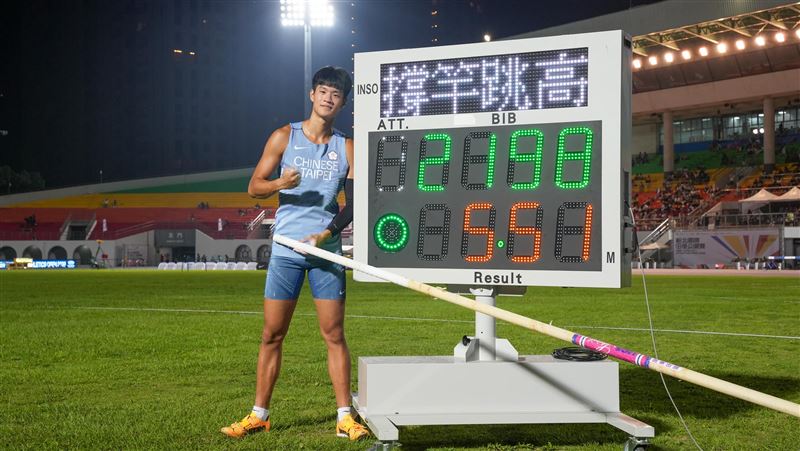 台灣新聞通訊社-田徑/吳彥翰撐竿跳5.51公尺破全國紀錄 陳玟溥100公尺10.18秒達標亞運