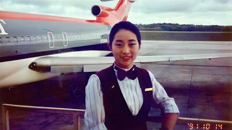 台灣新聞通訊社-走遍18國不當空姐了!她轉頭當「國中老師」助弱勢孩:不放棄任何一個人