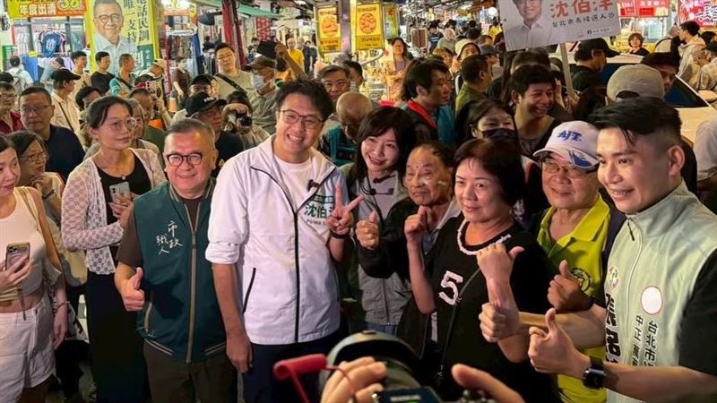 台灣新聞通訊社-年輕人、長輩都超嗨!他曝沈伯洋拜票「窩心舉動」:完全沒身段