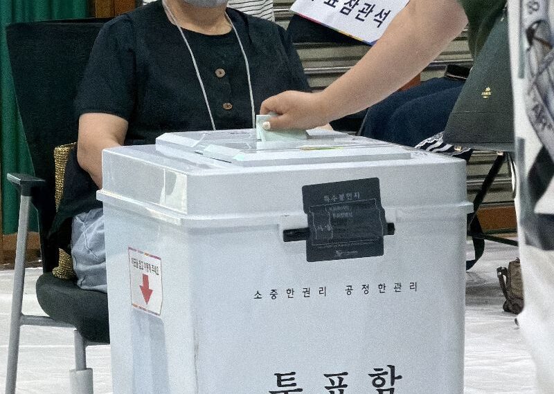 台灣新聞通訊社-韓地方選舉選票短缺　民眾怒：不能投票即侵害民權