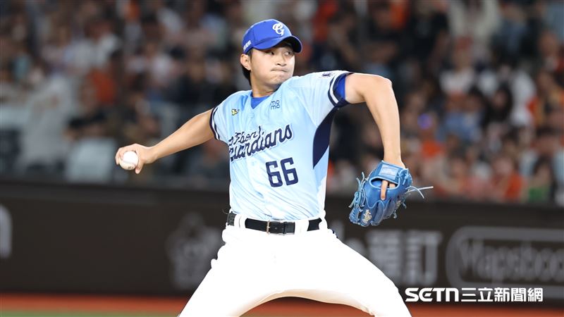 台灣新聞通訊社-中職／李東洺6局失1分好投帶領悍將擊敗猛獅　個人第7勝入袋並列勝投王