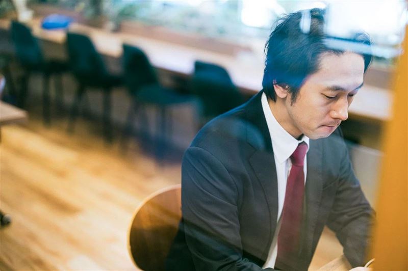 台灣新聞通訊社-沒秒回訊息考績扣分？7成日企員工陷加班危機　日推「離線權」救社畜