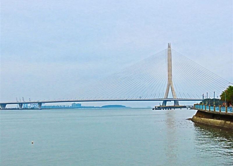 台灣新聞通訊社-淡江大橋開通能翻身?他喊投資成功 網友點出關鍵定位