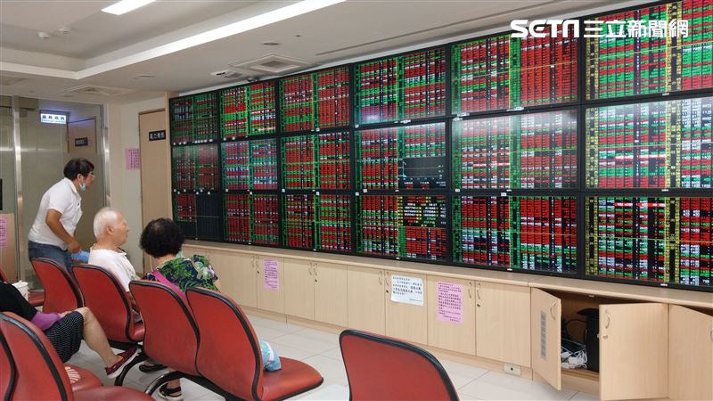 台灣新聞通訊社-配11.6元股利!「這電源大廠」橫掃7成輝達訂單 首季EPS直噴7.91元