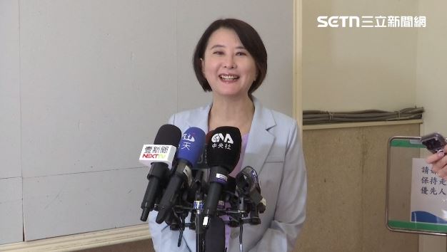台灣新聞通訊社-台股開盤重挫逾2600點史上最慘!立法院「股后」王鴻薇發聲了
