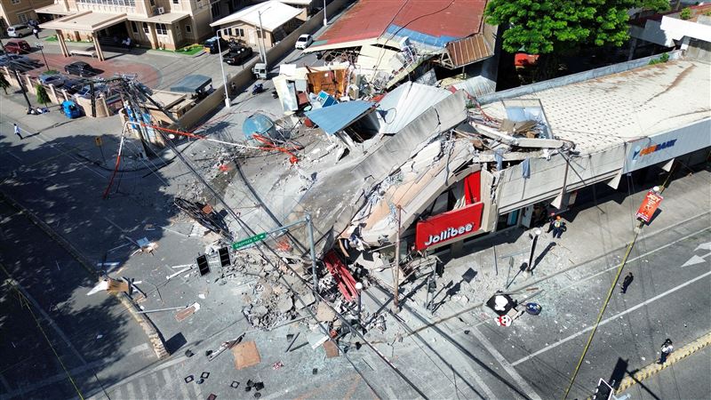 台灣新聞通訊社-菲律賓強震爆災情!台商直擊「許多建築都垮了」:搖到頭暈