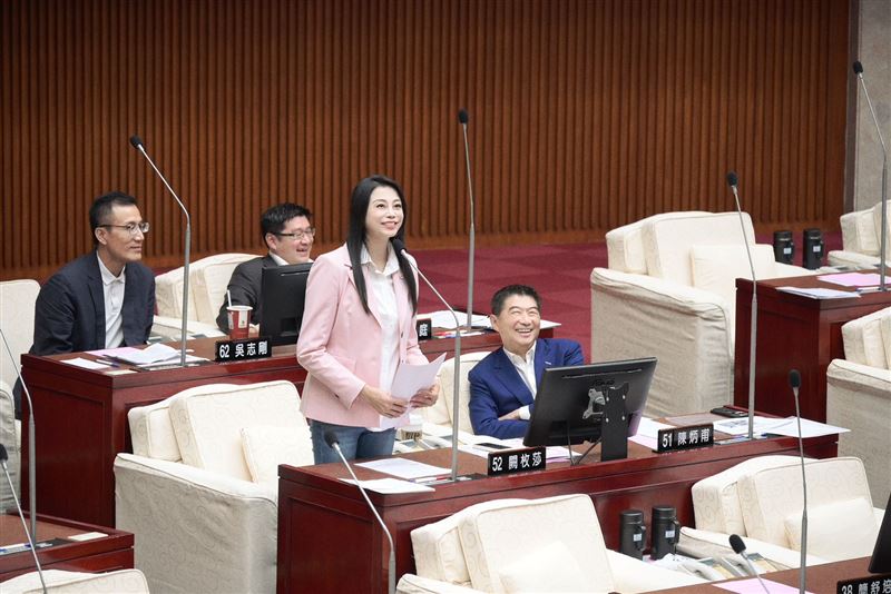 台灣新聞通訊社-推動銀髮福利政策 闕枚莎成功爭取「3大敬老福利」