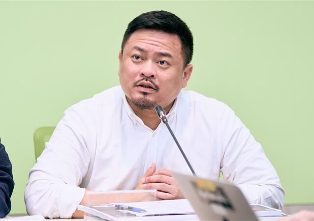 台灣新聞通訊社-主管下班狂傳LINE算霸凌？洪申翰曝「5關鍵」：不是勞工不舒服就算