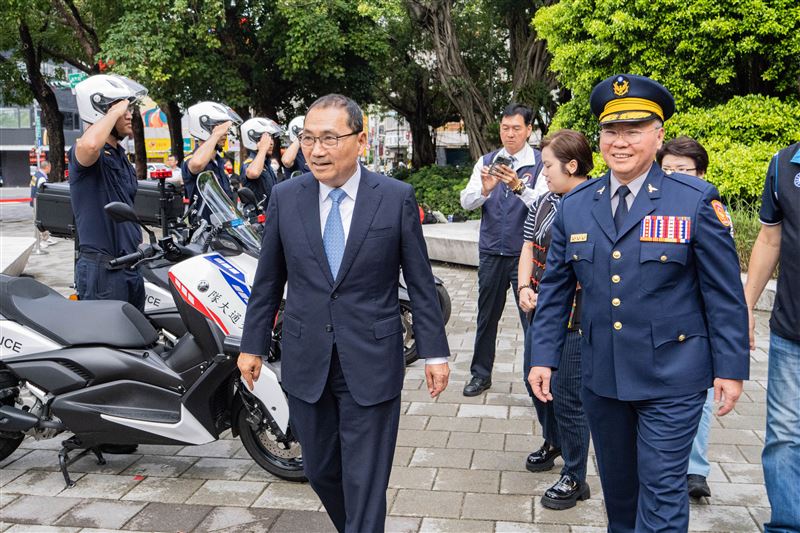 台灣新聞通訊社-新北斥資5億汰換1669輛警用車 侯友宜:你們平安才是我們最大幸福