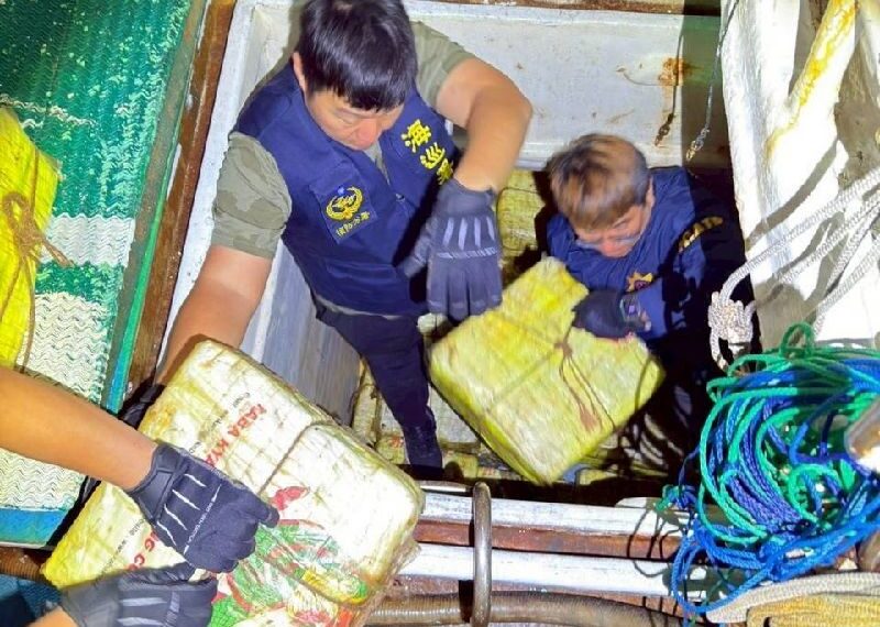 台灣新聞通訊社-海巡破獲1.8噸愷他命市值30億 歷年漁船走私毒品重量最高