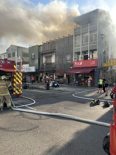 台灣新聞通訊社-台南鬧區餐廳火警冒煙 人員及時疏散未釀傷亡