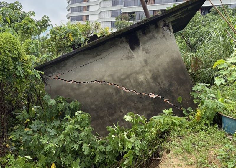 台灣新聞通訊社-豪大雨釀土石流！汐止台肥倉庫崩塌沖毀民宅1人傷　住戶：今晚住哪裡？
