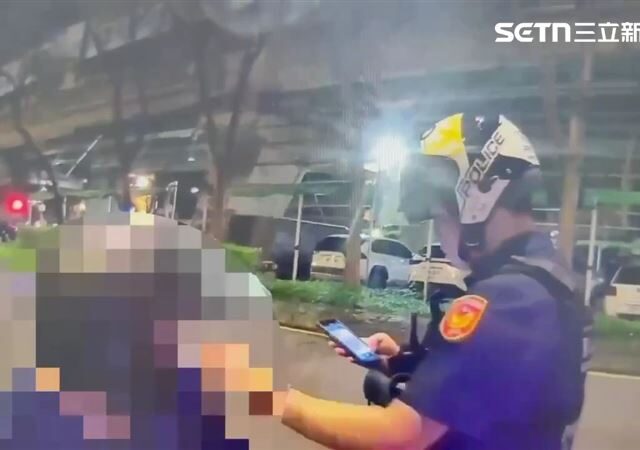 台灣新聞通訊社-顧客只能自取！毒駕送炸雞違停遭警盤查　外送員竟是通緝犯