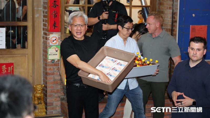 台灣新聞通訊社-黃仁勳變觀光大使!輝達突曬「33秒超香美食片」 網喊:台北賺爛了