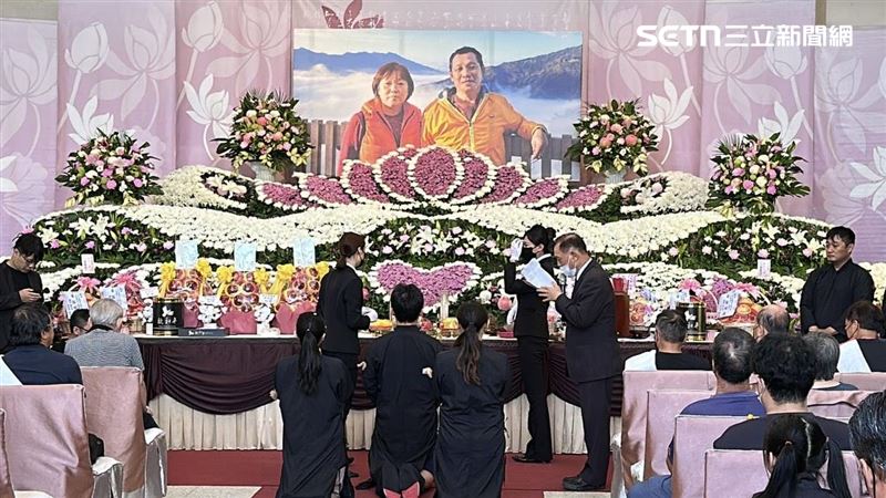 台灣新聞通訊社-新竹氣爆害2命!麵包店夫妻「燦笑告別」子女淚送:還我們一個公道