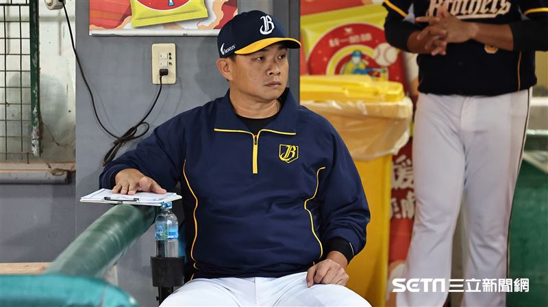 台灣新聞通訊社-快訊／兄弟震撼彈！傳劉志威卸領隊職務、彭政閔接任　周思齊也有新職位