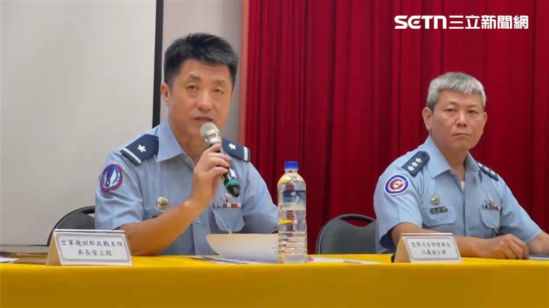 台灣新聞通訊社-T-34墜毀「關鍵21分」時序曝光 塔台獲報後45分鐘火滅:前後飛行員殉職