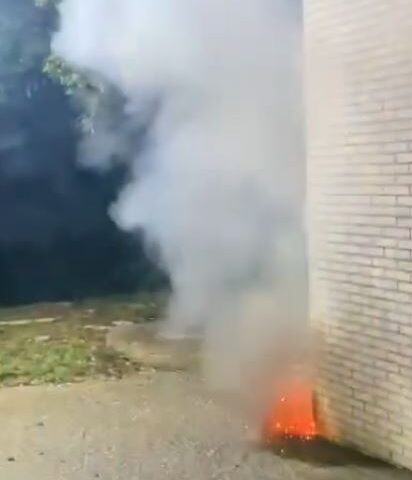 台灣新聞通訊社-快訊／清華大學宿舍驚傳火警！學生拍下這一幕：碰碰聲不斷…驚慌逃竄