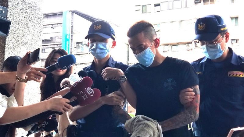 台灣新聞通訊社-70次無照累犯毒駕男黃國維撞死執勤警!更一審家屬淚求高院嚴懲重判