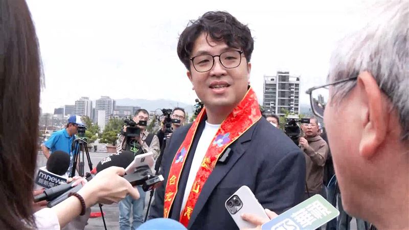 台灣新聞通訊社-藍營猛攻沈伯洋！黃暐瀚曝2026綠營北市「團結內幕」