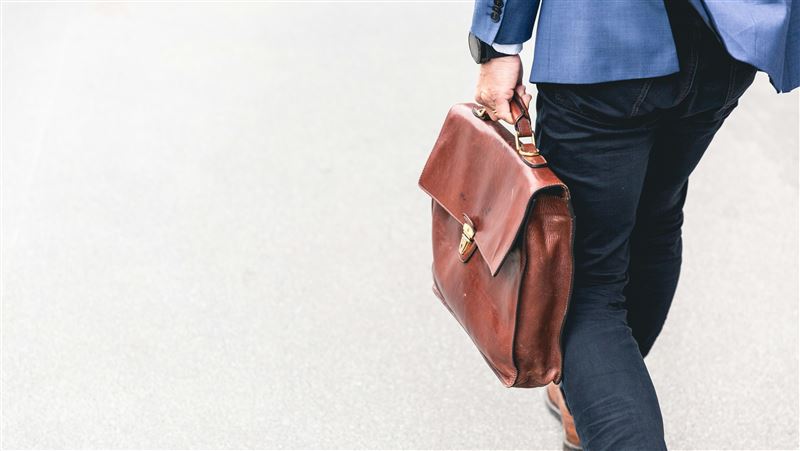 台灣新聞通訊社-想當千萬富翁選這行！5大吸金職業曝光「這黑馬」竟打敗律師