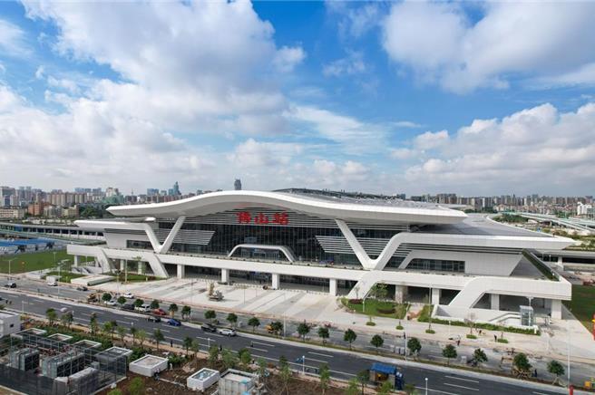 台灣新聞通訊社-廣湛高鐵佛山站啟用 「廣州⇄佛山」最快18分鐘互達