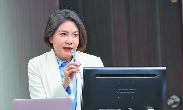 台灣新聞通訊社-慘了？「20％」專家會議不公開原來是他也參加  陳菁徽痛斥沒最扯只有更扯