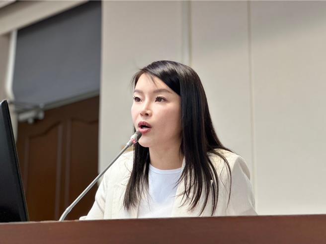 台灣新聞通訊社-「食藥署蓋牌!」 藍委批食安危機最怕的是隱匿問題